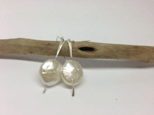 Fresh water pearl on hammered stem. Sterling silver. 3cm long. $25